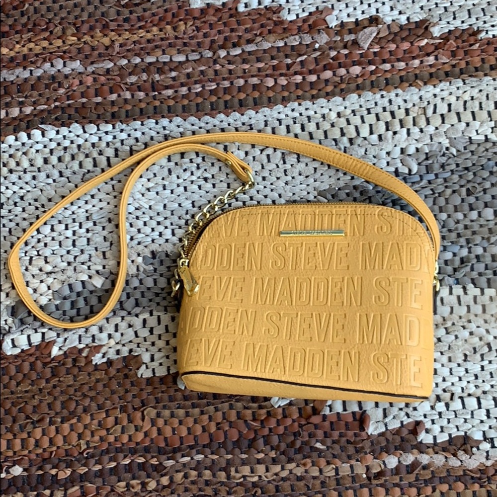 Steve Madden  small purse/ hand bag